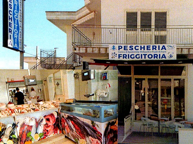 Esterno della Pescheria del Corso a Torre Vado, Corso Venezia 32 — pescheria e ristorante di pesce in Salento